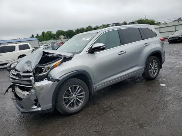 5TDJZRFH1HS375710 2017 TOYOTA HIGHLANDER - Image 1