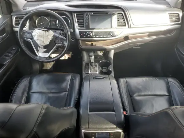 5TDJZRFH1HS384438 2017 TOYOTA HIGHLANDER - Image 8