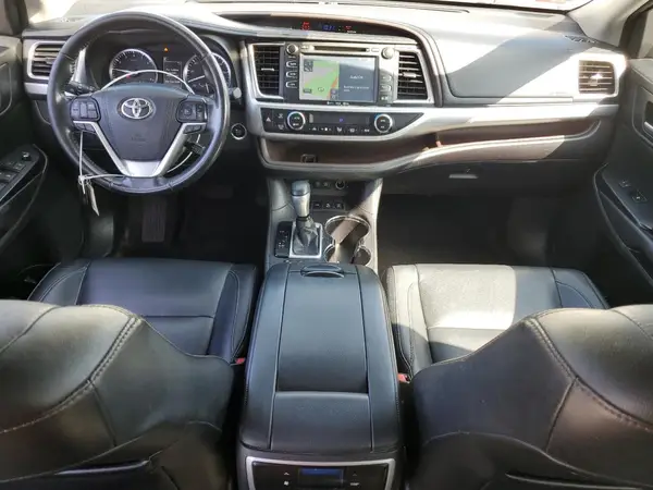 5TDJZRFH1HS391728 2017 TOYOTA HIGHLANDER - Image 8