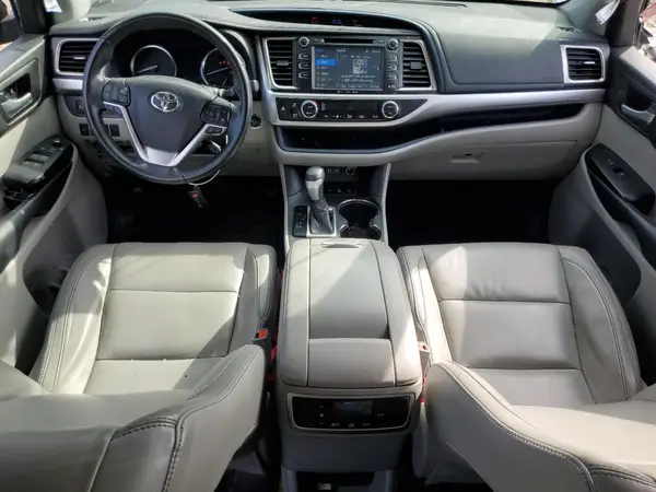 5TDJZRFH1HS393351 2017 TOYOTA HIGHLANDER - Image 8