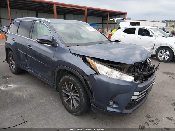 5TDJZRFH1HS394192 2017 TOYOTA HIGHLANDER - Image 1
