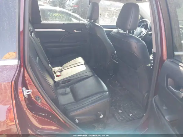 5TDJZRFH1HS396394 2017 TOYOTA HIGHLANDER - Image 8