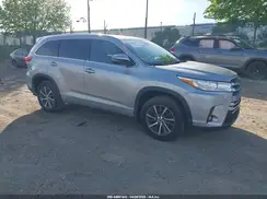 5TDJZRFH1HS403750 2017 TOYOTA HIGHLANDER