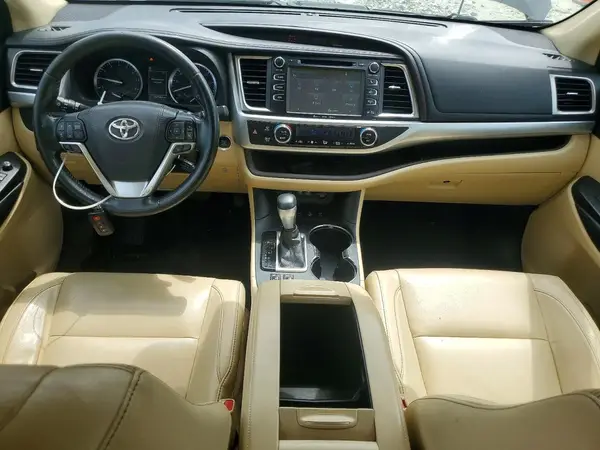 5TDJZRFH1HS403845 2017 TOYOTA HIGHLANDER - Image 8