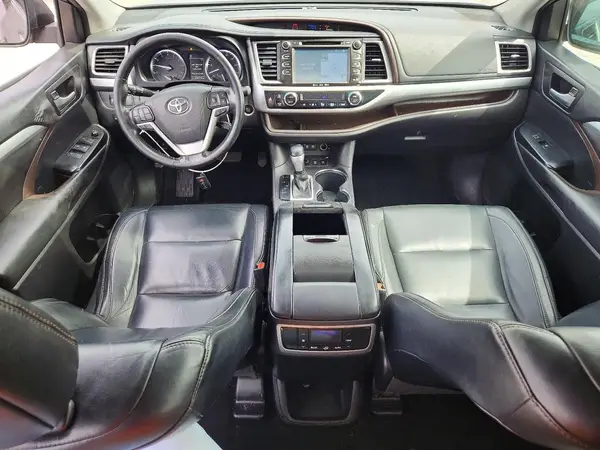 5TDJZRFH1HS408172 2017 TOYOTA HIGHLANDER - Image 8