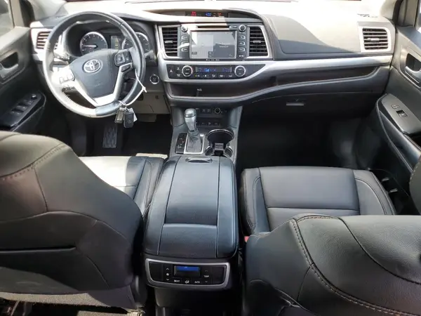 5TDJZRFH1HS408351 2017 TOYOTA HIGHLANDER - Image 8