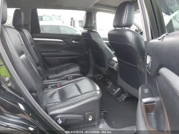 5TDJZRFH1HS412805 2017 TOYOTA HIGHLANDER - Image 8