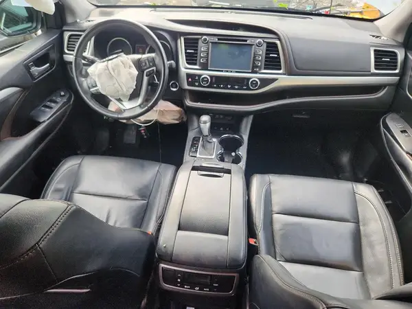 5TDJZRFH1HS419267 2017 TOYOTA HIGHLANDER - Image 8