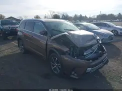 5TDJZRFH1HS425974 2017 TOYOTA HIGHLANDER