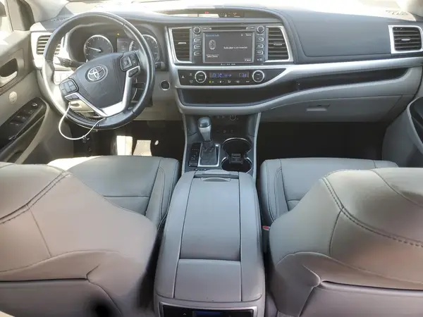 5TDJZRFH1HS434304 2017 TOYOTA HIGHLANDER - Image 8