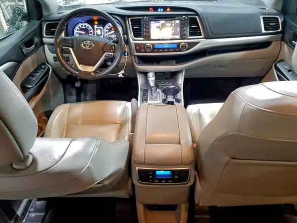 5TDJZRFH1HS435100 2017 TOYOTA HIGHLANDER - Image 8
