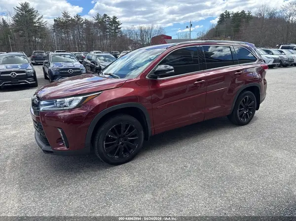 5TDJZRFH1HS439762 2017 TOYOTA HIGHLANDER - Image 2