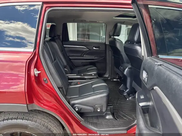 5TDJZRFH1HS439762 2017 TOYOTA HIGHLANDER - Image 8