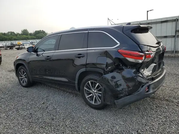 5TDJZRFH1HS444153 2017 TOYOTA HIGHLANDER - Image 2