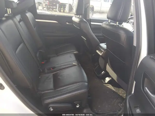 5TDJZRFH1HS450499 2017 TOYOTA HIGHLANDER - Image 8
