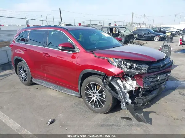 5TDJZRFH1HS453306 2017 TOYOTA HIGHLANDER - Image 1