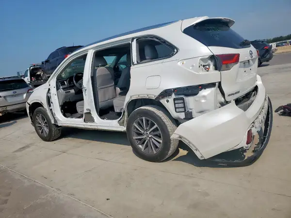 5TDJZRFH1HS455038 2017 TOYOTA HIGHLANDER - Image 2