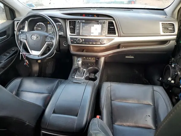 5TDJZRFH1HS457291 2017 TOYOTA HIGHLANDER - Image 8