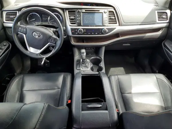 5TDJZRFH1HS457856 2017 TOYOTA HIGHLANDER - Image 8