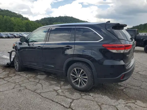 5TDJZRFH1HS460157 2017 TOYOTA HIGHLANDER - Image 2