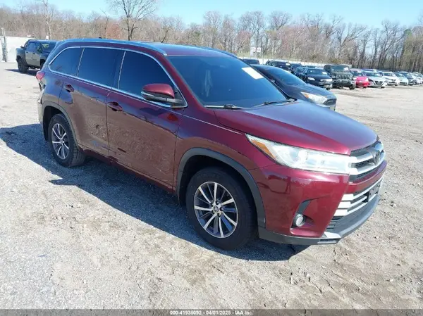 5TDJZRFH1HS461003 2017 TOYOTA HIGHLANDER - Image 1