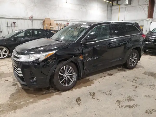 5TDJZRFH1HS467822 2017 TOYOTA HIGHLANDER - Image 1