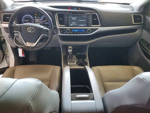5TDJZRFH1HS478190 2017 TOYOTA HIGHLANDER - Image 8