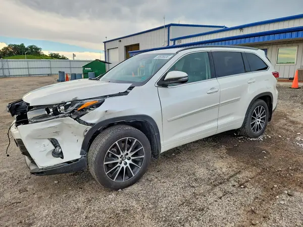 5TDJZRFH1HS481980 2017 TOYOTA HIGHLANDER - Image 1