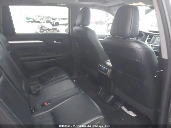 5TDJZRFH1HS508384 2017 TOYOTA HIGHLANDER - Image 8