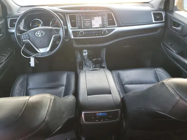 5TDJZRFH1HS514329 2017 TOYOTA HIGHLANDER - Image 8