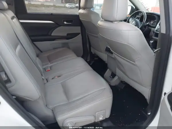5TDJZRFH1HS514363 2017 TOYOTA HIGHLANDER - Image 8