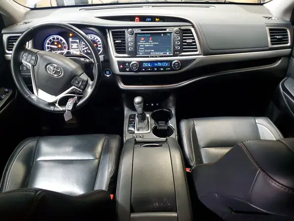 5TDJZRFH1HS514377 2017 TOYOTA HIGHLANDER - Image 8