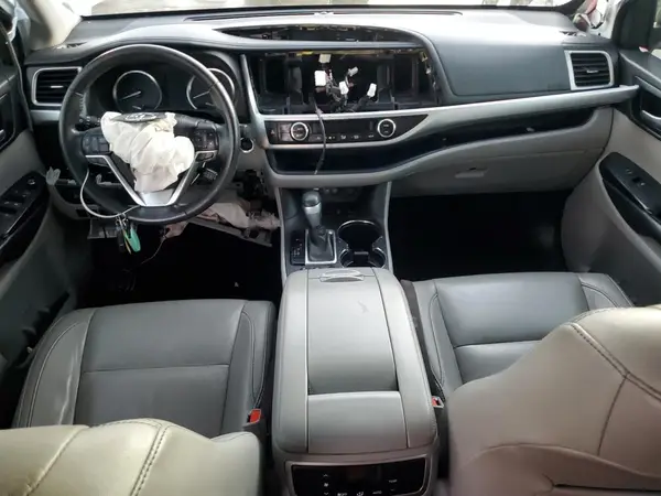5TDJZRFH1HS516114 2017 TOYOTA HIGHLANDER - Image 8