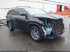 5TDJZRFH1JS524199 2018 TOYOTA HIGHLANDER
