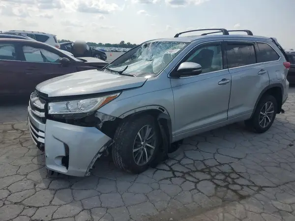 5TDJZRFH1JS527037 2018 TOYOTA HIGHLANDER - Image 1