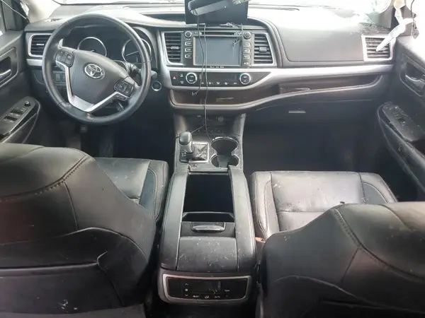 5TDJZRFH1JS527037 2018 TOYOTA HIGHLANDER - Image 8