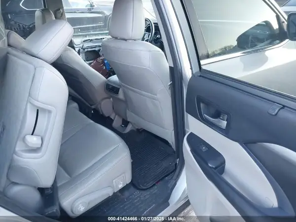 5TDJZRFH1JS532772 2018 TOYOTA HIGHLANDER - Image 8