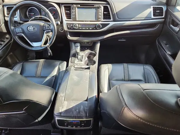 5TDJZRFH1JS536305 2018 TOYOTA HIGHLANDER - Image 8