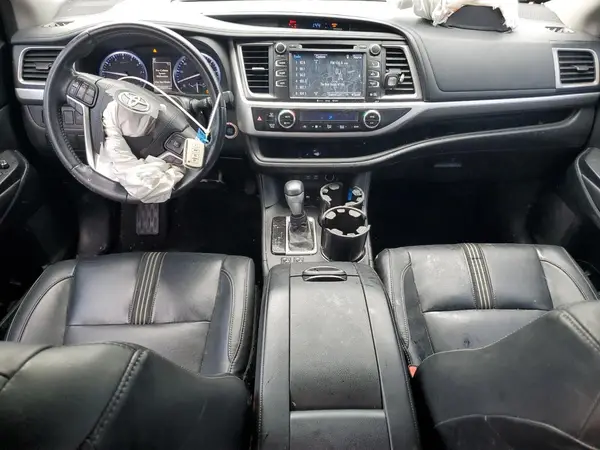 5TDJZRFH1JS538944 2018 TOYOTA HIGHLANDER - Image 8