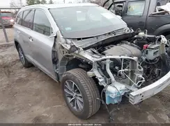 5TDJZRFH1JS543044 2018 TOYOTA HIGHLANDER