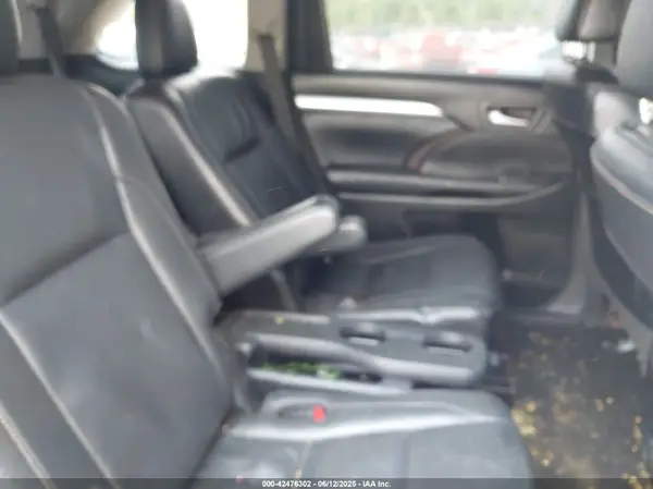 5TDJZRFH1JS543786 2018 TOYOTA HIGHLANDER - Image 8
