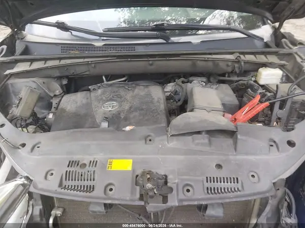 5TDJZRFH1JS550396 2018 TOYOTA HIGHLANDER - Image 2