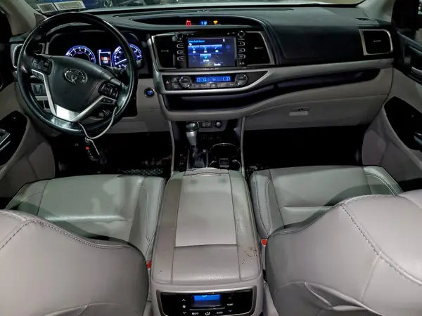 5TDJZRFH1JS551399 2018 TOYOTA HIGHLANDER - Image 8