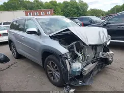 5TDJZRFH1JS555419 2018 TOYOTA HIGHLANDER