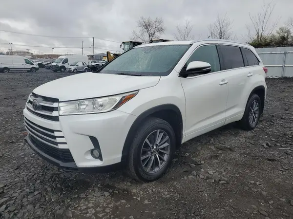 5TDJZRFH1JS801613 2018 TOYOTA HIGHLANDER - Image 1