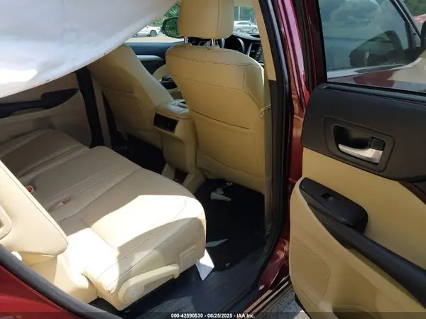 5TDJZRFH1JS802146 2018 TOYOTA HIGHLANDER - Image 8