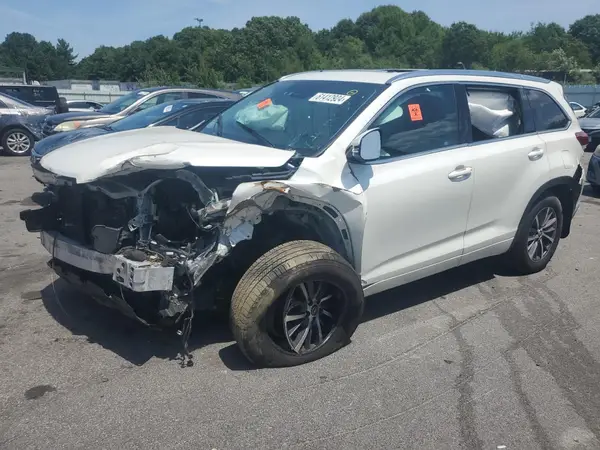 5TDJZRFH1JS806178 2018 TOYOTA HIGHLANDER - Image 1