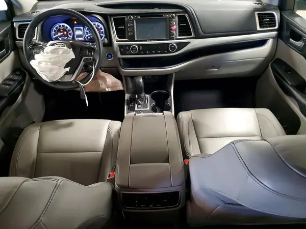 5TDJZRFH1JS811767 2018 TOYOTA HIGHLANDER - Image 8