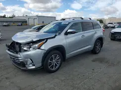 5TDJZRFH1JS812949 2018 TOYOTA HIGHLANDER