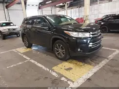 5TDJZRFH1JS828083 2018 TOYOTA HIGHLANDER